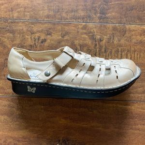 Alegria Pesca Almond